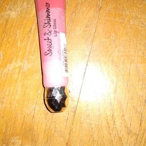 Never worn/ Never used lip gloss